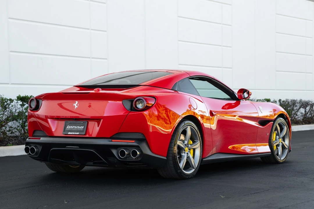 2019 Ferrari Portofino - Image 16 of 21