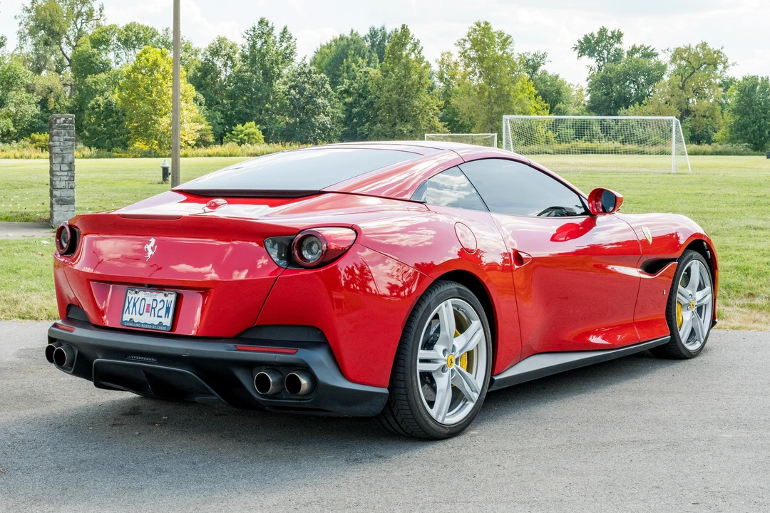 2019 Ferrari Portofino - Image 8 of 31