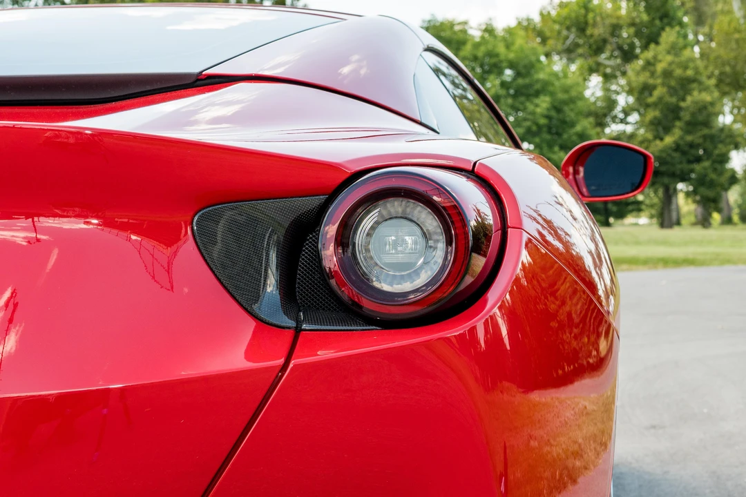 2019 Ferrari Portofino - Image 26 of 31