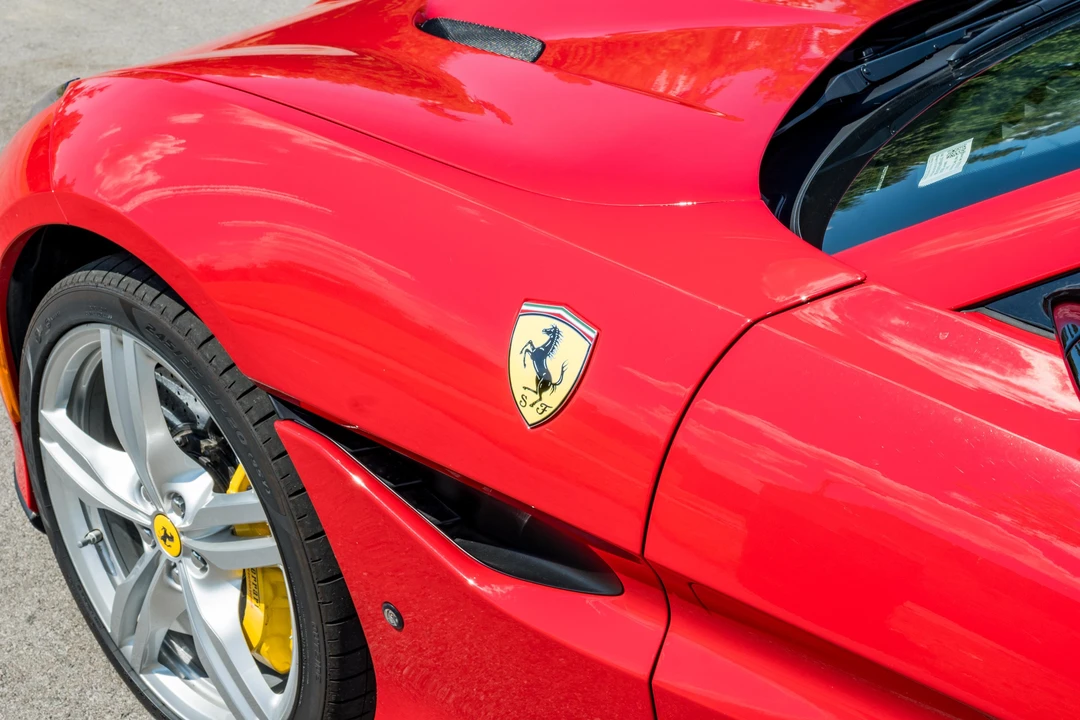 2019 Ferrari Portofino - Image 19 of 31