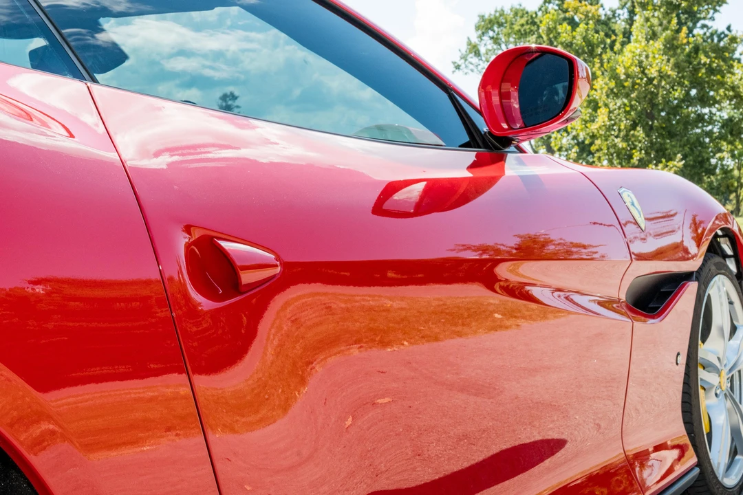 2019 Ferrari Portofino - Image 29 of 31