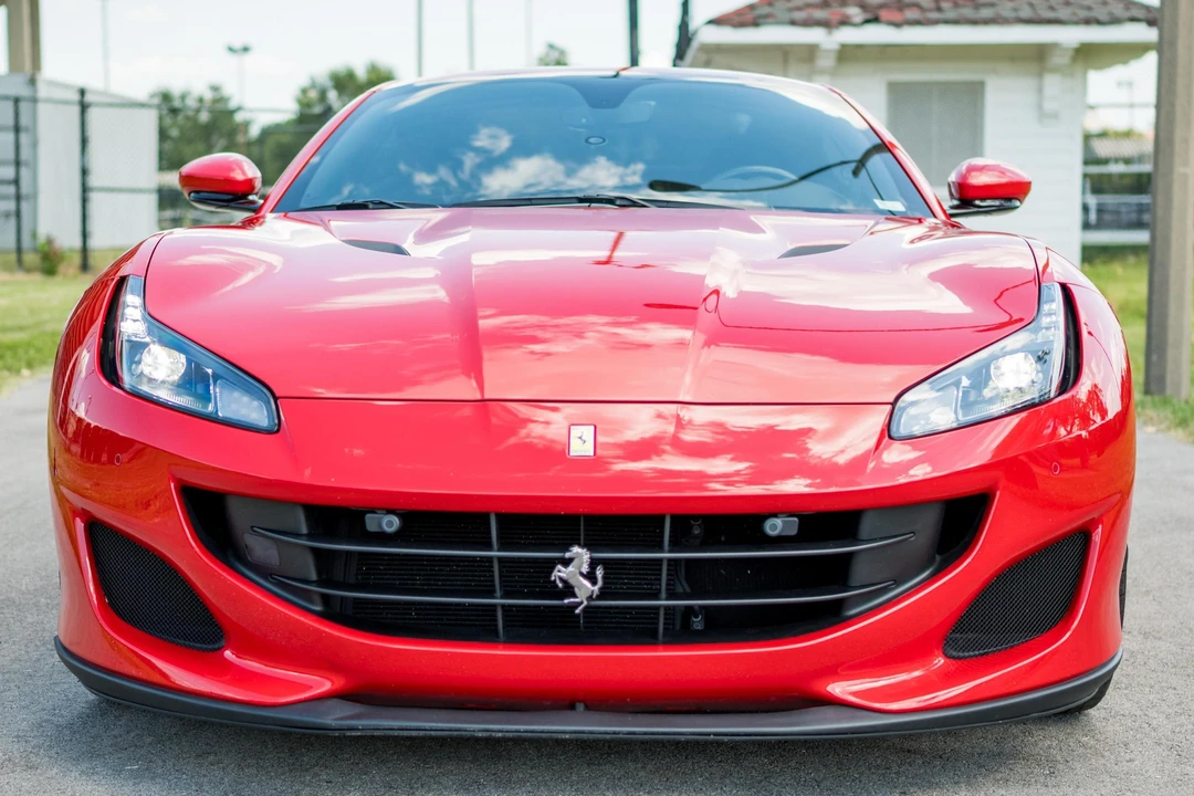 2019 Ferrari Portofino - Image 2 of 31