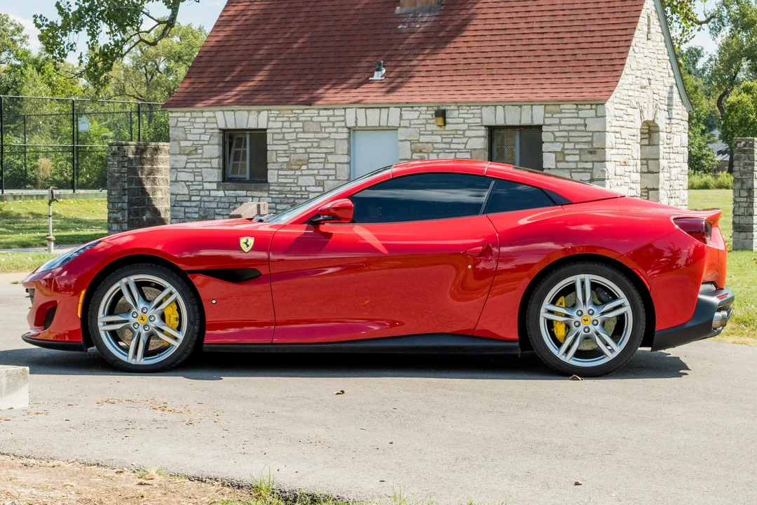 2019 Ferrari Portofino - Image 3 of 31