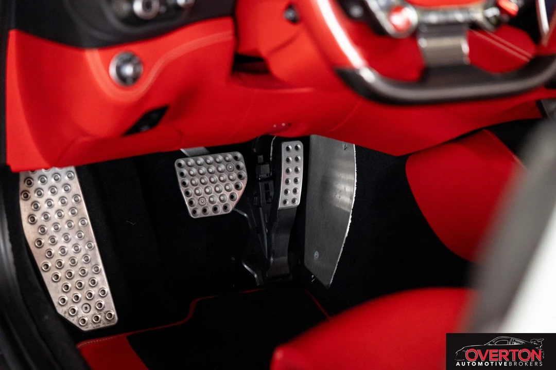 2019 Ferrari Portofino - Image 23 of 31