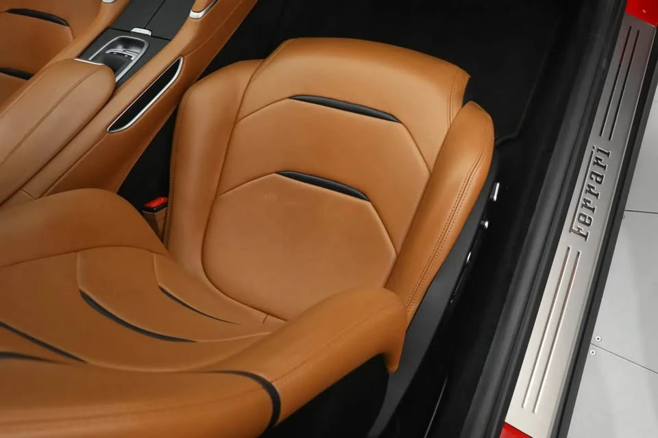 2019 Ferrari GTC4Lusso T - Image 13 of 16