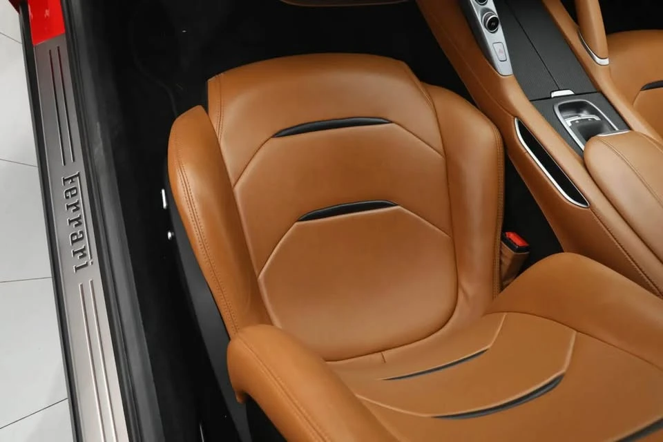 2019 Ferrari GTC4Lusso T - Image 12 of 16