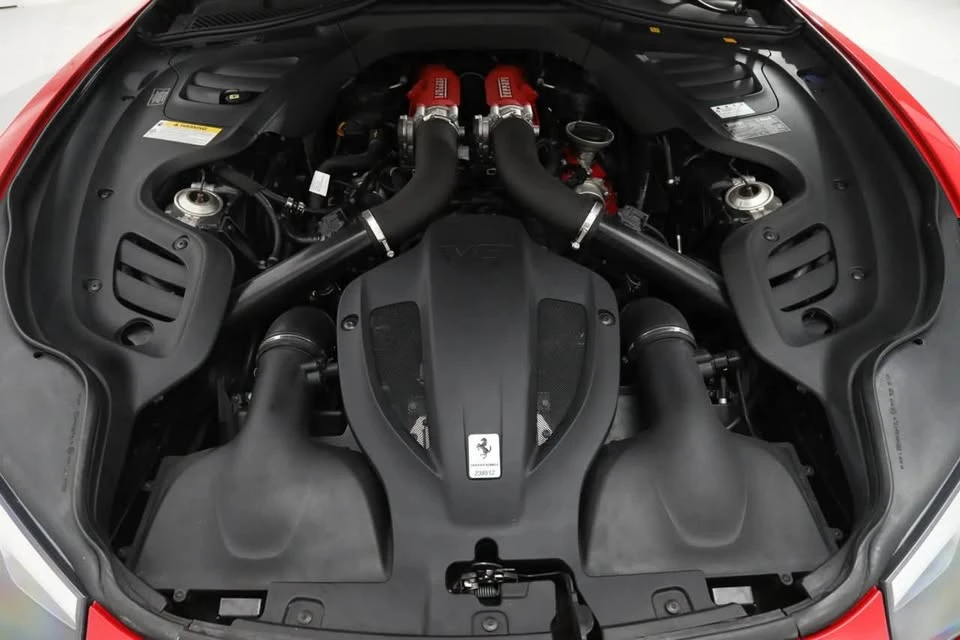 2019 Ferrari GTC4Lusso T - Image 16 of 16