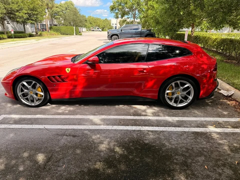 2019 Ferrari GTC4Lusso T - Image 8 of 14