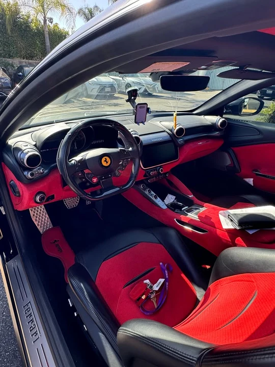 2019 Ferrari GTC4Lusso T - Image 12 of 19