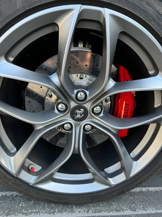 2019 Ferrari GTC4Lusso T - Image 6 of 19