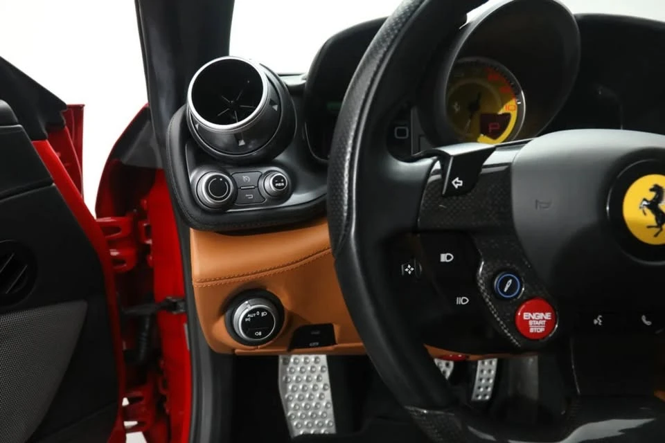 2019 Ferrari GTC4Lusso - Image 12 of 18