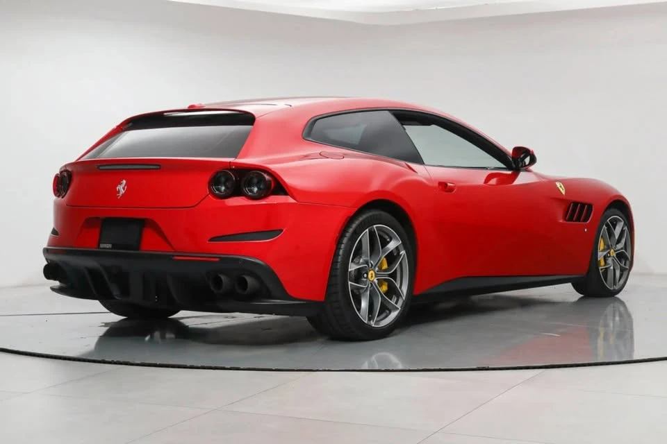 2019 Ferrari GTC4Lusso - Image 4 of 18