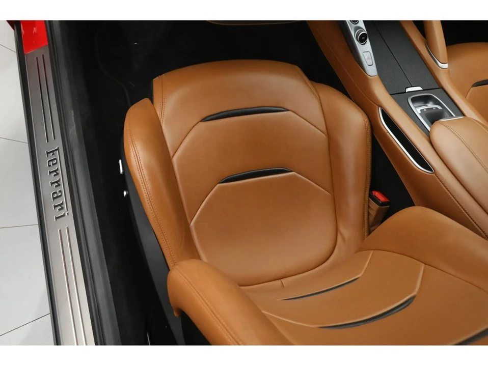 2019 Ferrari GTC4Lusso - Image 6 of 20