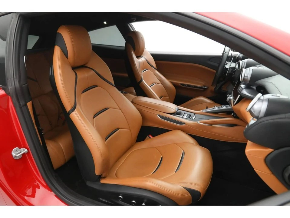 2019 Ferrari GTC4Lusso - Image 10 of 20