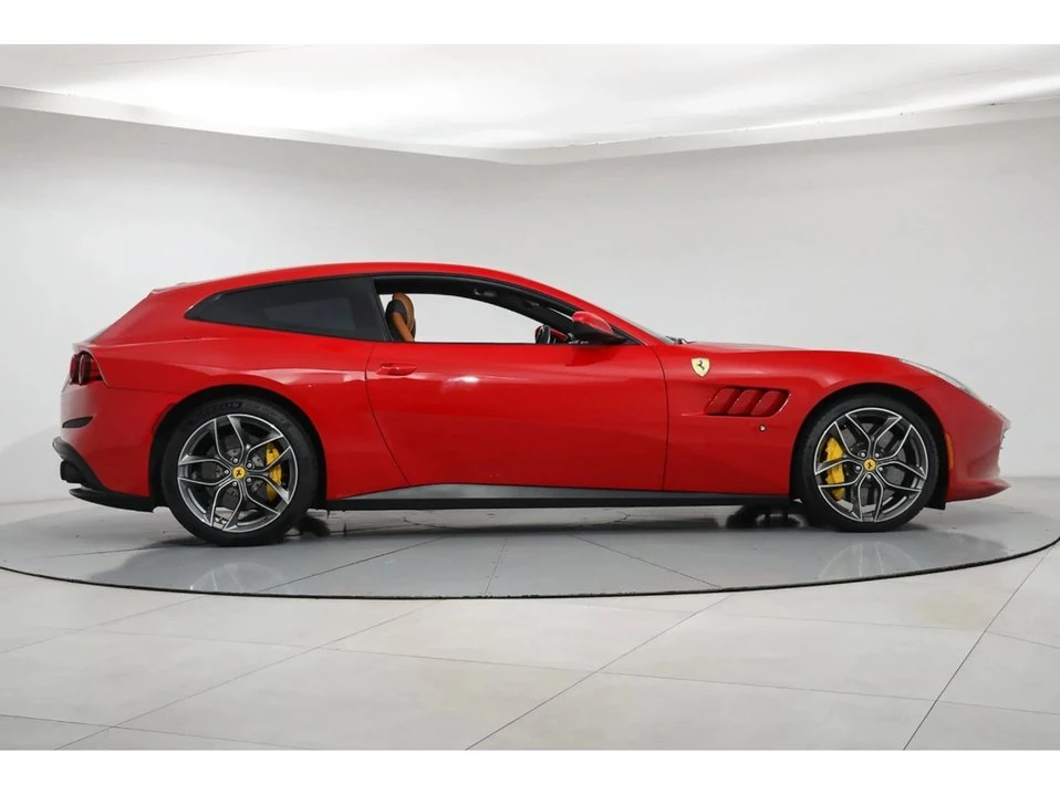 2019 Ferrari GTC4Lusso - Image 3 of 20