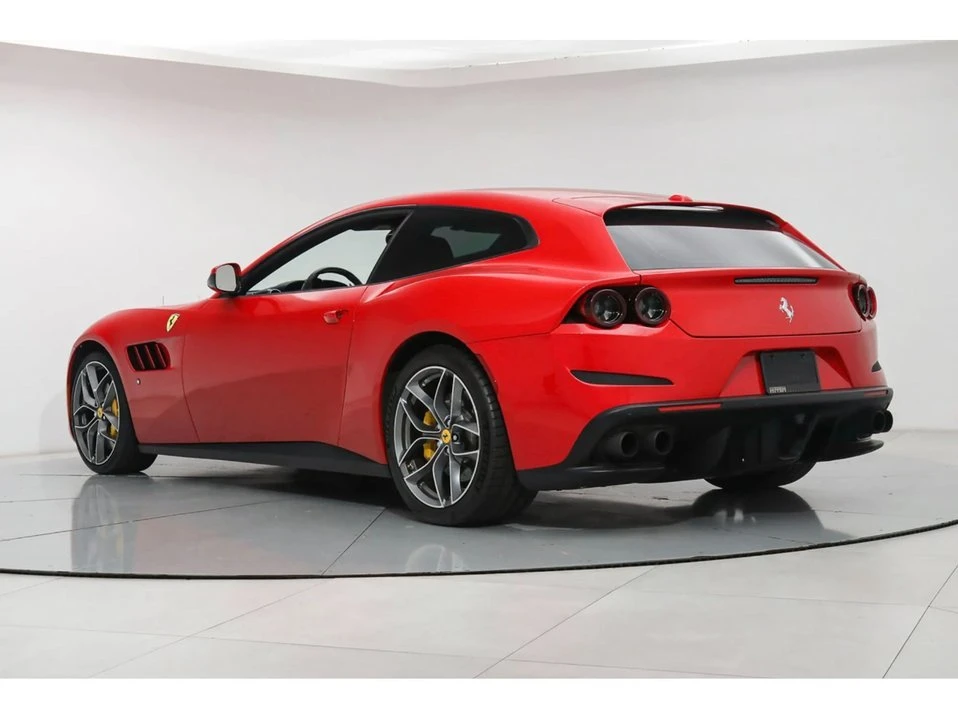 2019 Ferrari GTC4Lusso - Image 9 of 20