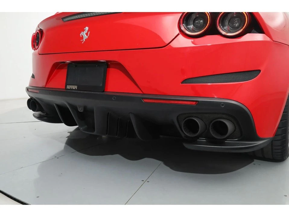 2019 Ferrari GTC4Lusso - Image 19 of 20