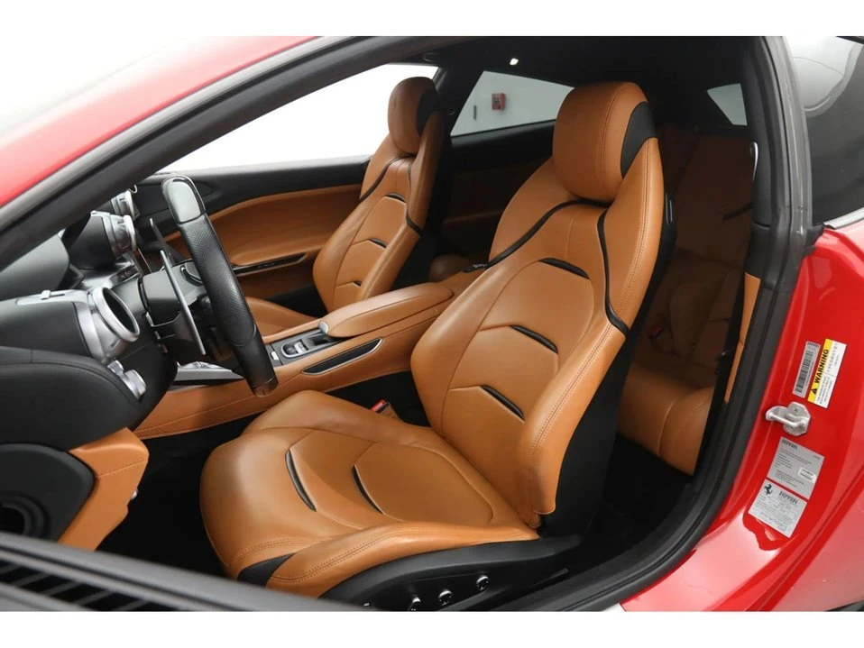 2019 Ferrari GTC4Lusso - Image 4 of 20