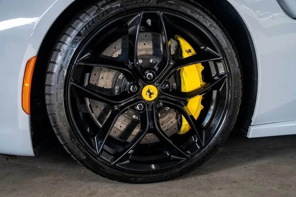2019 Ferrari GTC4Lusso T - Image 3 of 8
