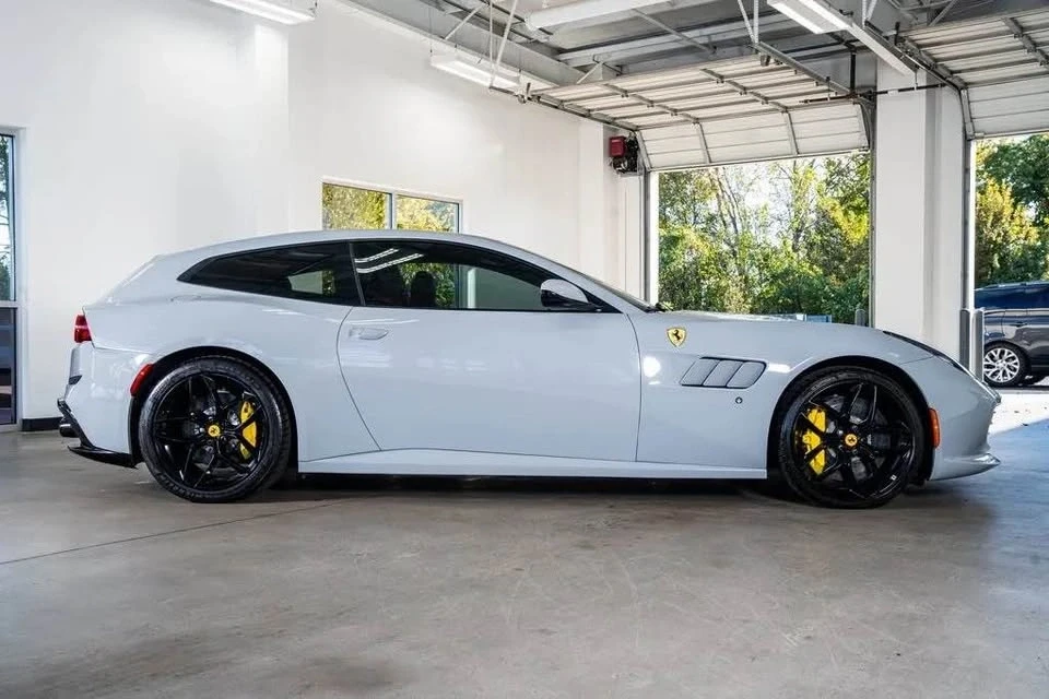 2019 Ferrari GTC4Lusso T - Image 5 of 8