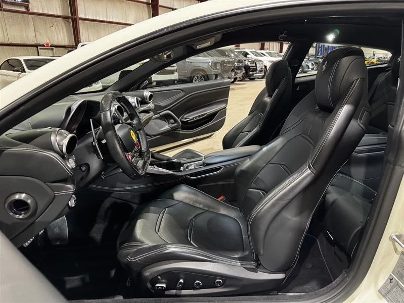 2019 Ferrari GTC4Lusso T - Image 16 of 20