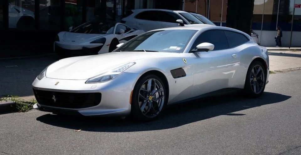 2019 Ferrari GTC4Lusso T - Image 2 of 19