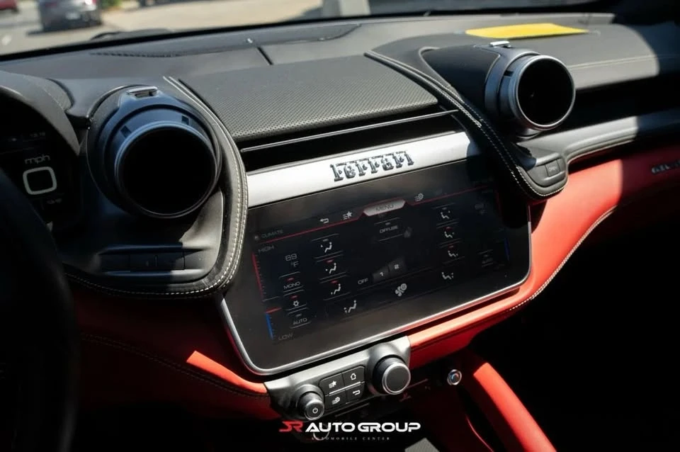 2019 Ferrari GTC4Lusso T - Image 15 of 19