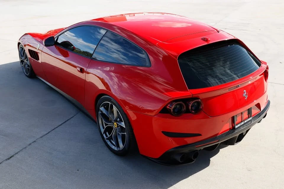 2019 Ferrari GTC4Lusso T - Image 9 of 12