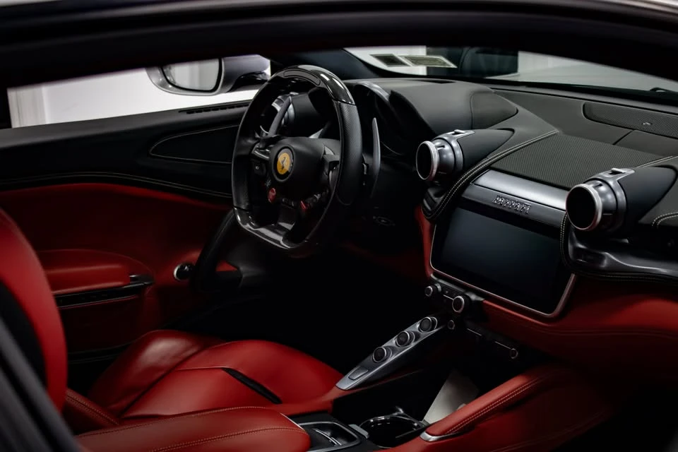 2019 Ferrari GTC4Lusso T - Image 2 of 5