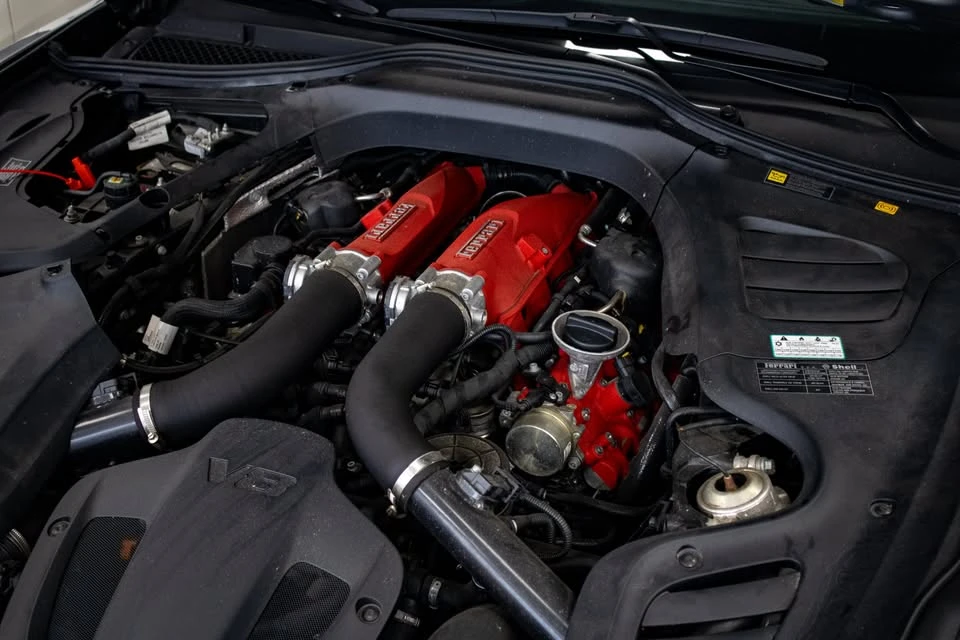 2019 Ferrari GTC4Lusso T - Image 5 of 5