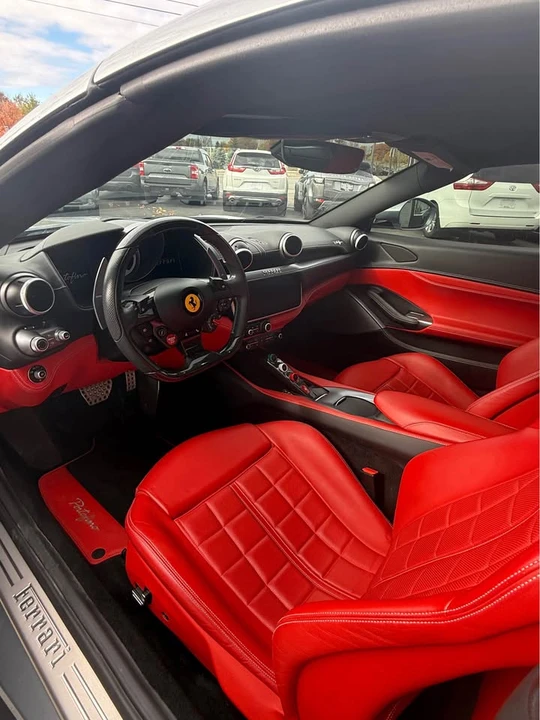 2019 Ferrari Portofino - Image 6 of 6