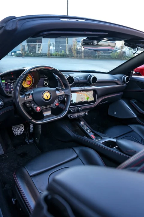 2019 Ferrari Portofino - Image 15 of 19