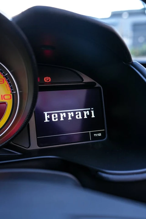 2019 Ferrari Portofino - Image 10 of 19