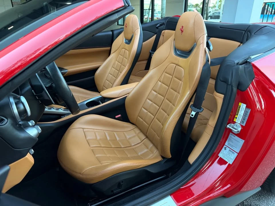 2019 Ferrari Portofino - Image 15 of 20