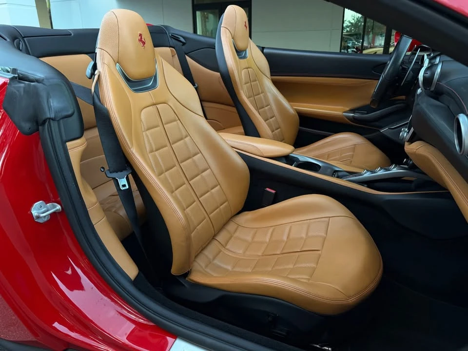 2019 Ferrari Portofino - Image 18 of 20