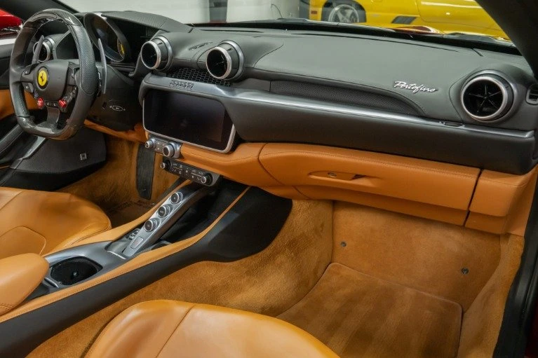 2019 Ferrari Portofino - Image 9 of 10