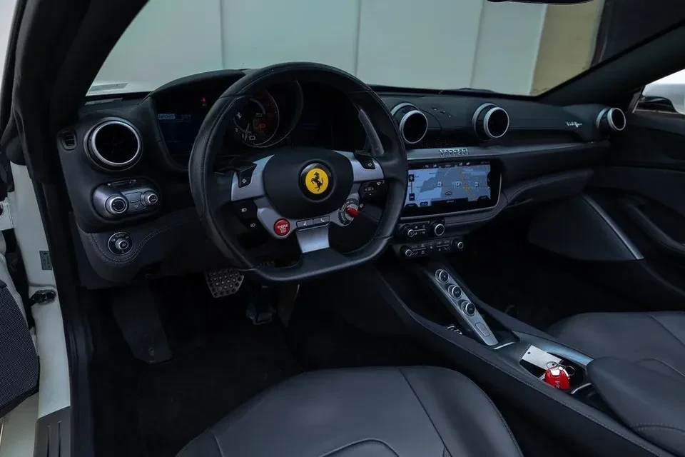 2019 Ferrari Portofino - Image 16 of 20