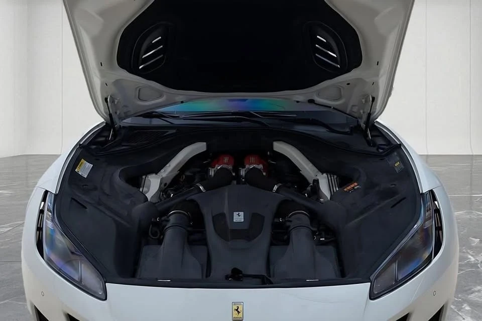 2019 Ferrari Portofino - Image 8 of 20