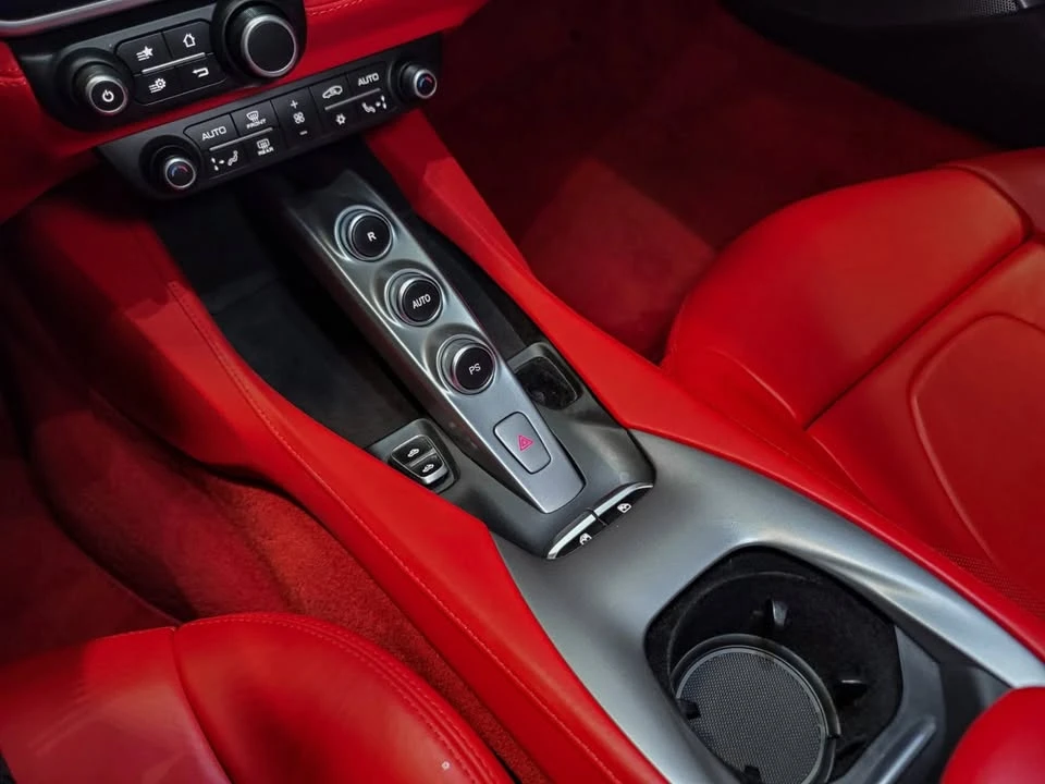 2019 Ferrari Portofino - Image 13 of 16