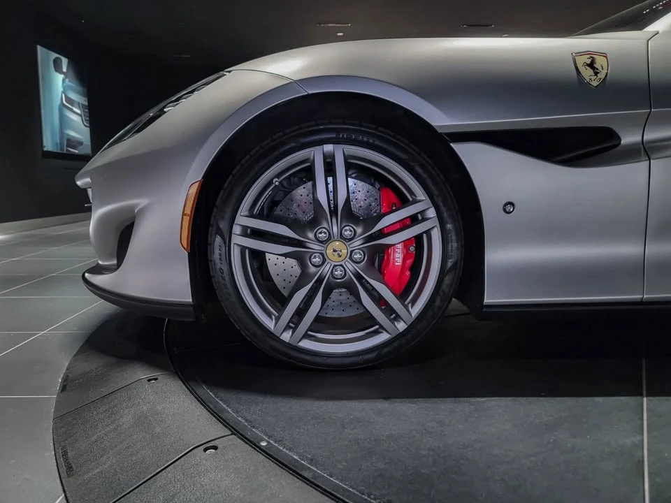 2019 Ferrari Portofino - Image 5 of 16