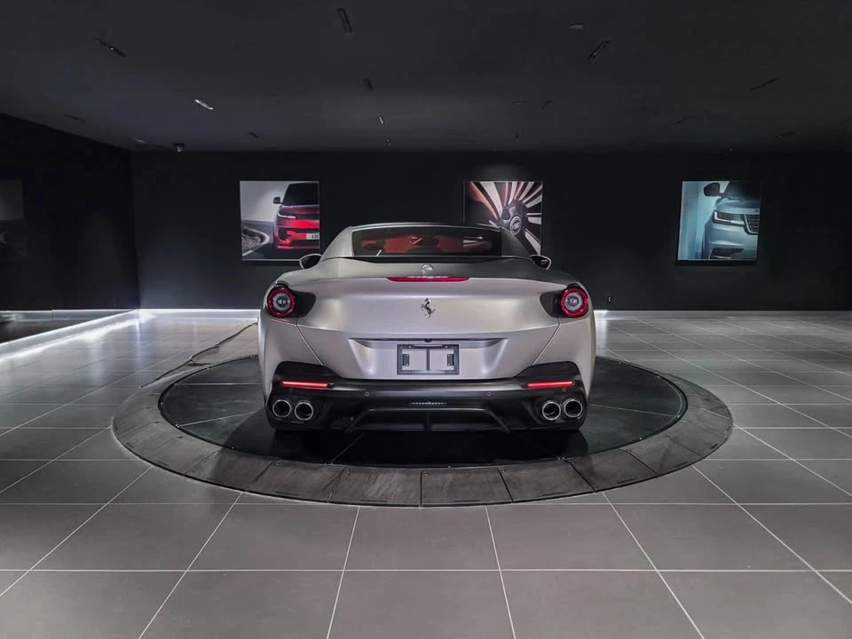 2019 Ferrari Portofino - Image 9 of 16