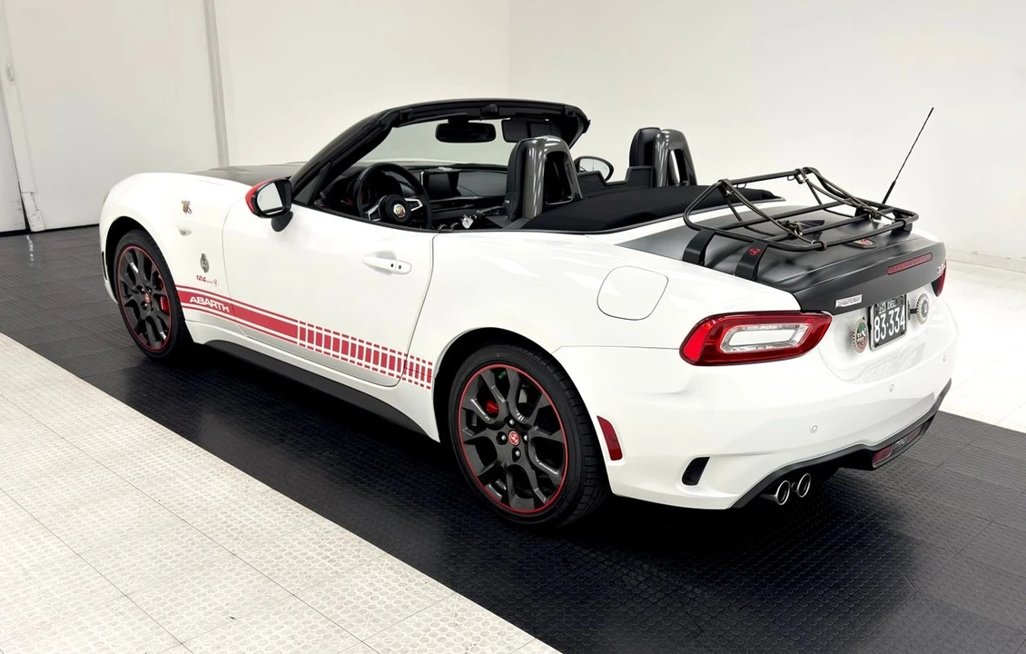 2019 Fiat 124 Spider - Image 6 of 12