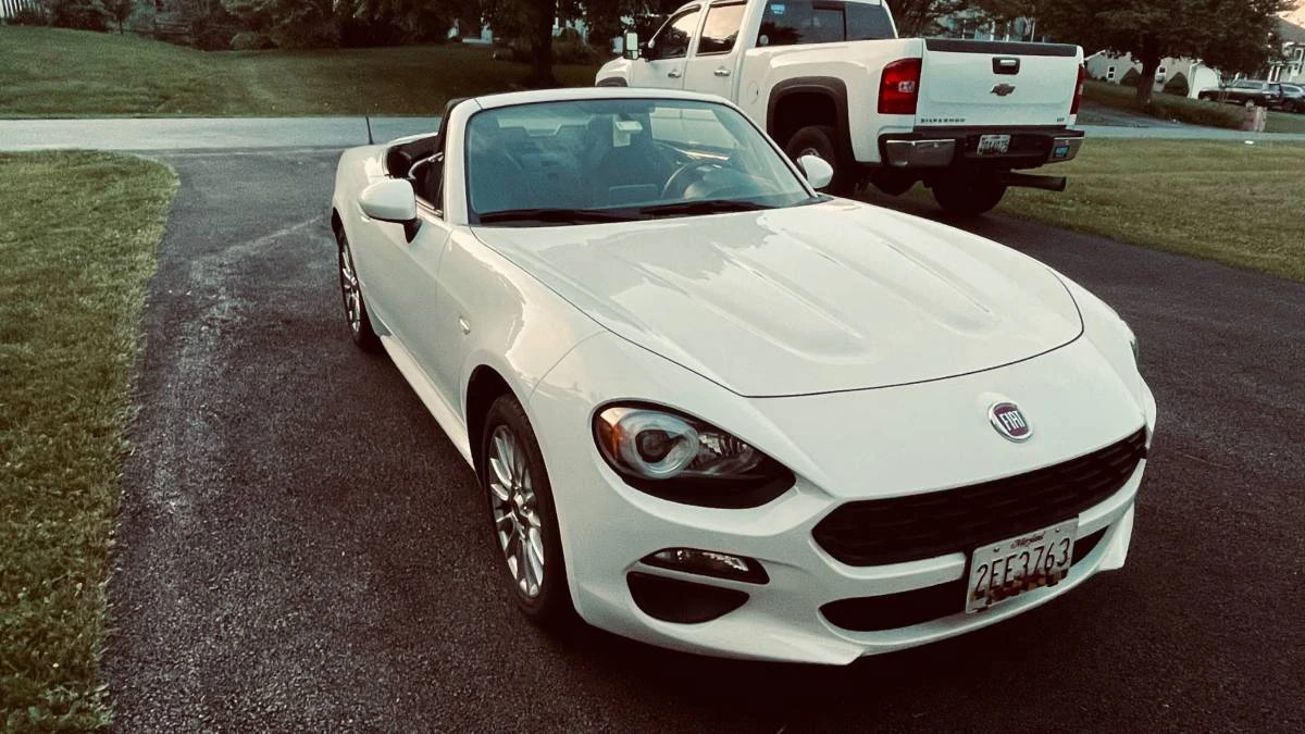 2019 Fiat 124 Spider - Image 2 of 9