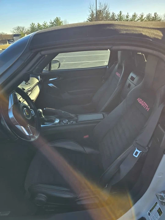 2019 Fiat 124 Spider - Image 5 of 18