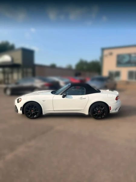 2019 Fiat 124 Spider - Image 9 of 20