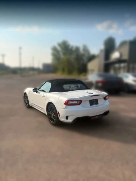2019 Fiat 124 Spider - Image 8 of 20