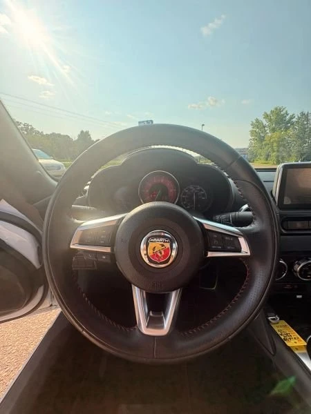 2019 Fiat 124 Spider - Image 17 of 20
