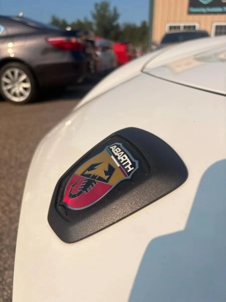 2019 Fiat 124 Spider - Image 15 of 20