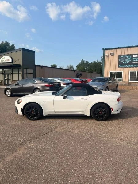 2019 Fiat 124 Spider - Image 9 of 20