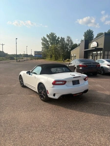 2019 Fiat 124 Spider - Image 8 of 20